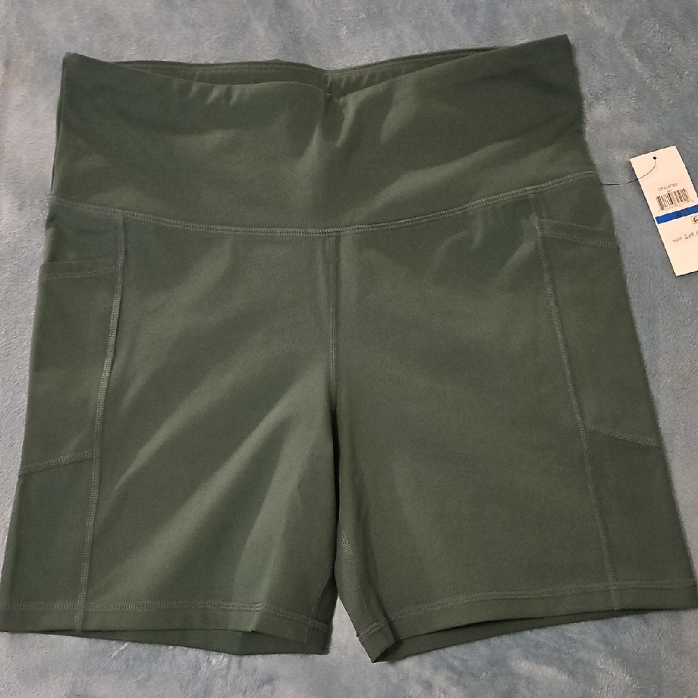 Women's NWT DKNY Bike Shorts Green Womens XL Compression Shorts